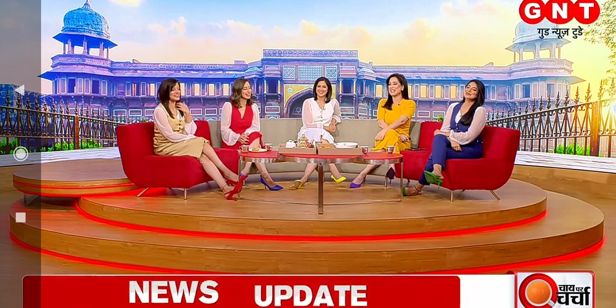 kamboj_anita's tweet photo. #NewProfilePic @k_navjyot @GoodNewsToday nvjot mam I always admire ur great Legendary anchoring skills mam I'm really enjoy watching #चाय_पर_चर्चा नवजोत मैम आपने #goodnewswalismile का वादा रोज निभाते हो #Gnt #Goodnewstoday #Superbteam #चाय_पर_चर्चा u look soo fab 👌💫 💞mam😍😘💓 https://t.co/CZ7cTaotxT