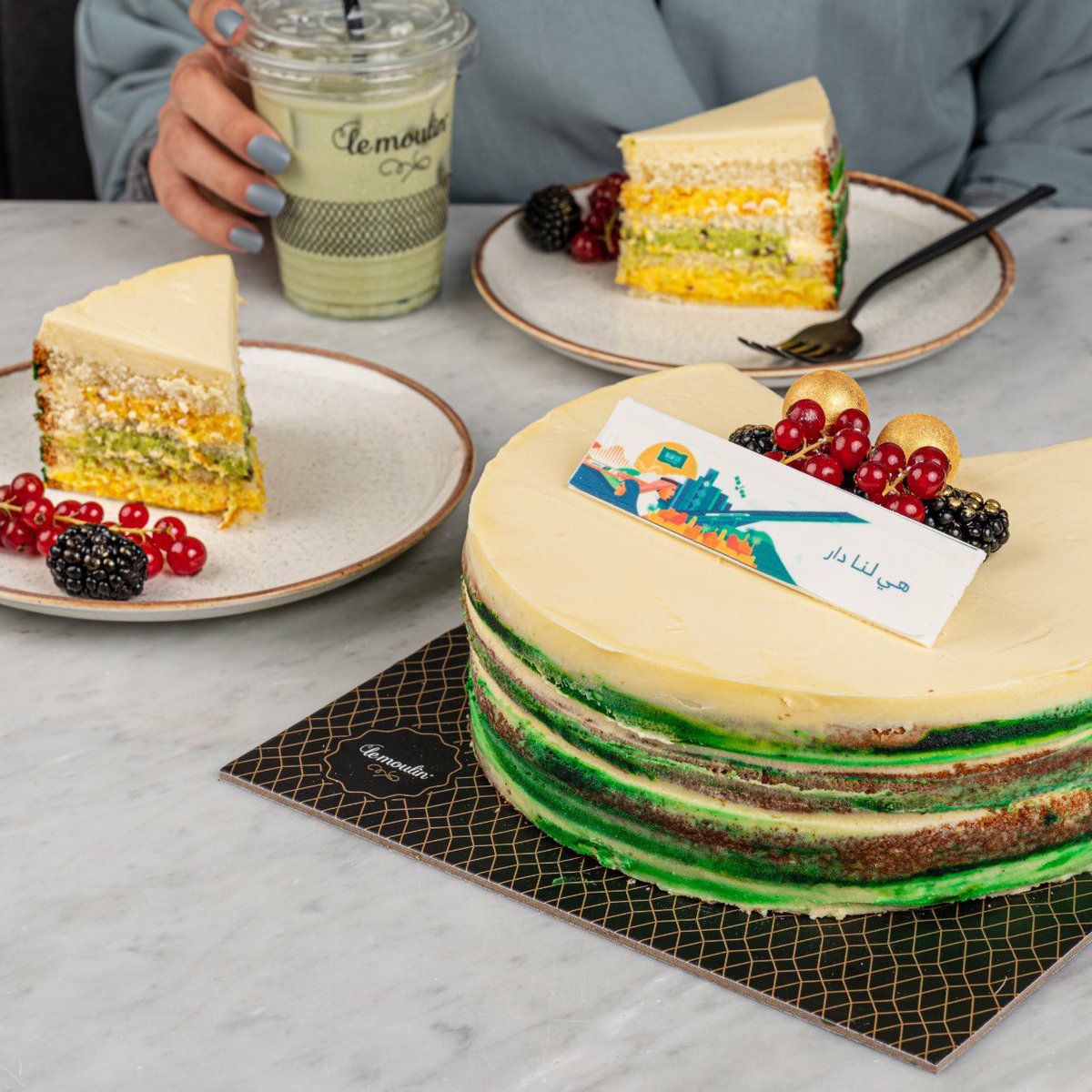 وطني الذي قد عشت فوق ثراه.. 💚🇸🇦
#اليوم_الوطني_السعودي #هي_لنا_دار #لومولا_بيكري