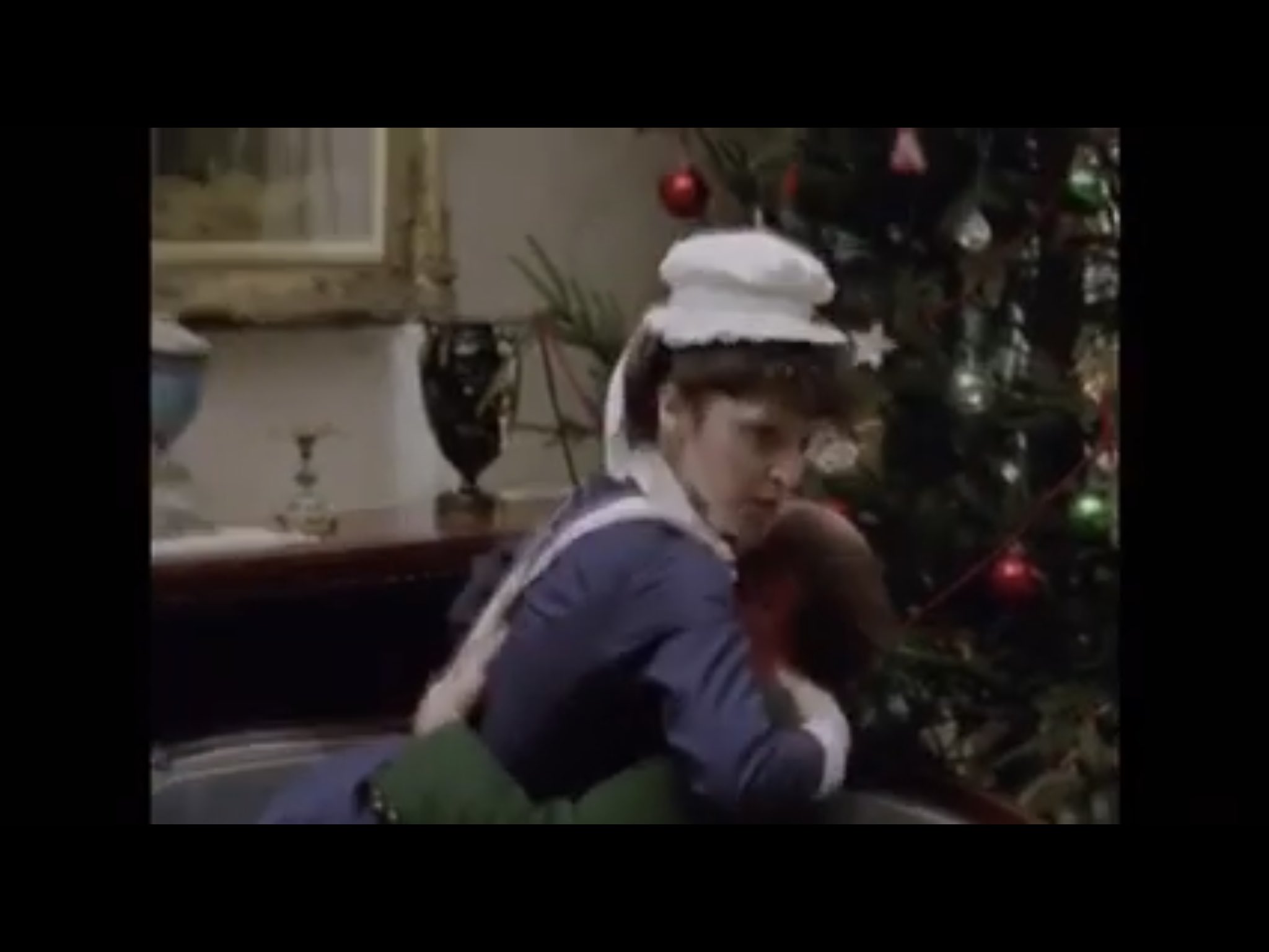 敷島 金鵄 侏儒の艦これ勢 シャーロック ホームズの冒険 青い紅玉 主人のいぬ間にメイドと執事がイチャイチャ T Co Wtfu1f3sc5 Twitter