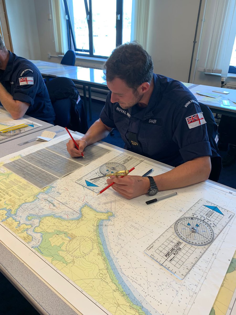 RN_DTXG's tweet image. Man overboard man overboard man overboard!!! NDG personnel are at Jupiter Point @HMS_Raleigh on the twin-jet course in preparation for the arrival of our new Vahanna workboats! These will replace the old DSVs currently in use up harbour #divenavy #bombfrog 💣🐸 @RoyalNavy