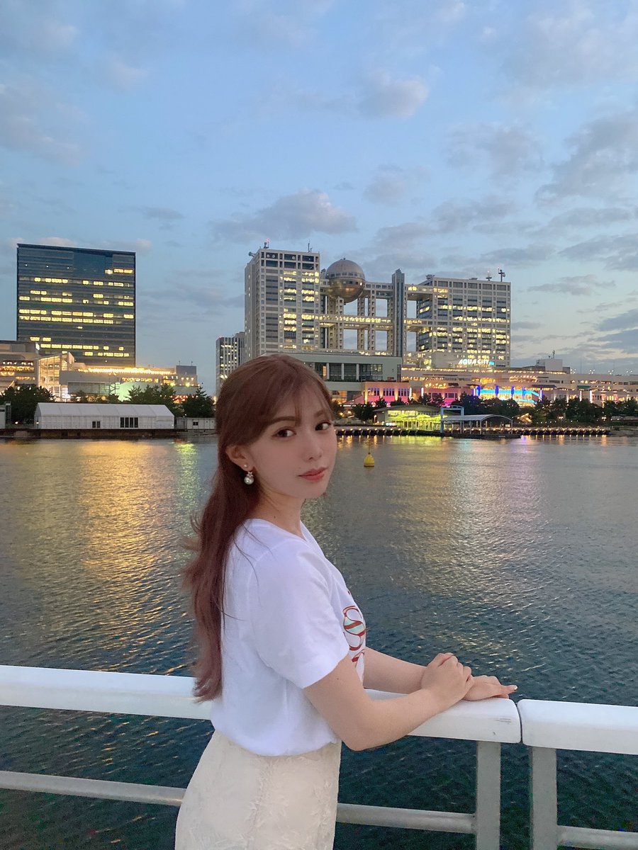 madoka_akiyama_'s tweet photo. 昨日今日あまりSNSの更新ができてなくてごめんなさい🙇🏻‍♀️

ちょっとだけ体調崩してしまいました🥺
今日のBIGO LIVEでの配信は【23時半から】30分させて頂きます！♡

久々の配信で皆さんとお話しできるの楽しみにしてます🥰 https://t.co/f4qR50vBba