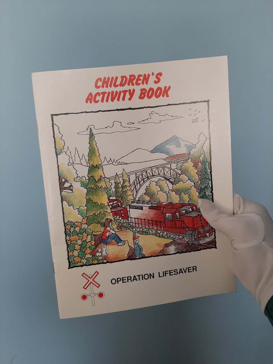 normhc6077's tweet image. 📖📖  From the archives this week...  a Children&apos;s Safety book published by Operation Lifesaver and @CNRailway . The book includes activities that teach children how to be #Railsmart 
#normhc21 #RediscoverSudbury #RailSafetyWeek #railroadmuseum #safetypledge #capreolstrong