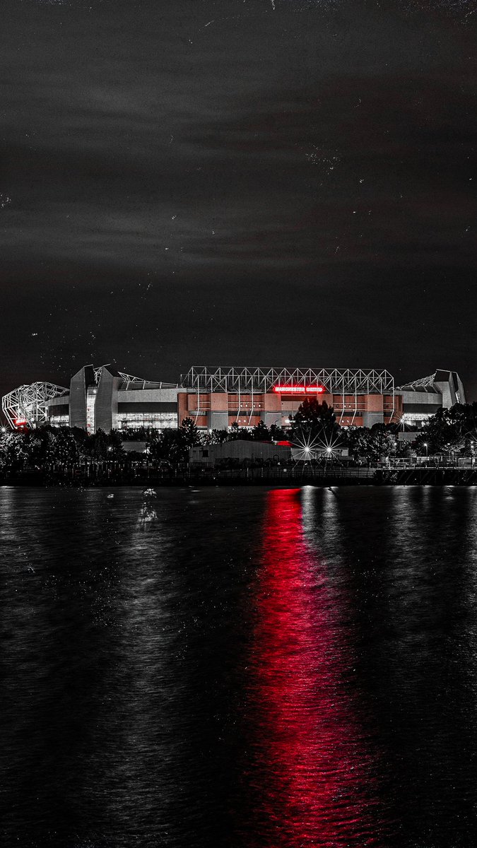There's no place like 𝙝𝙤𝙢𝙚 🏡

Old Trafford 🤝 #WallpaperWednesday

#MUFC