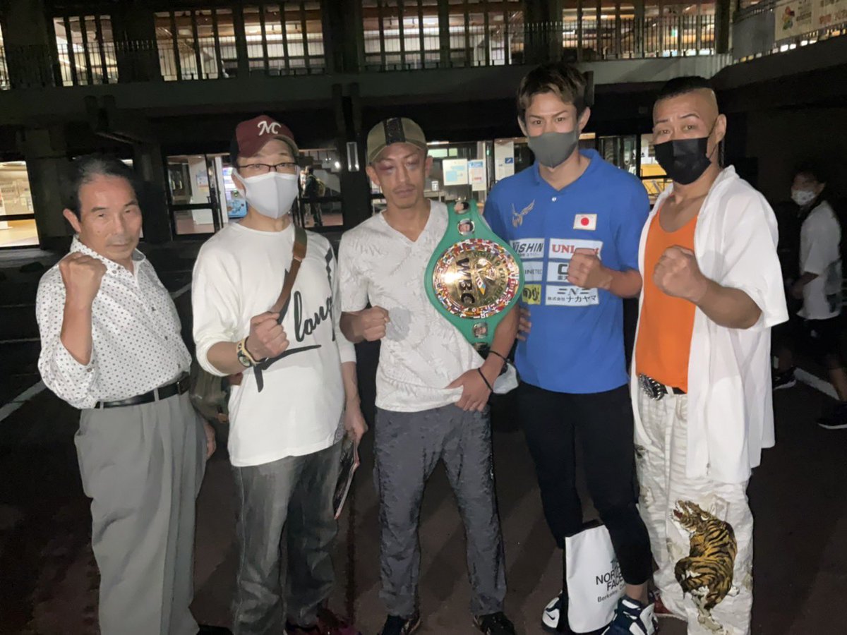 Yabukimasamichi's tweet photo. 絶対王者に勝って
世界チャンピオンなれました‼️‼️

皆様のお陰です。

サポートしてくれた方
会場に来てくれた方
応援してくれた方
ありがとうございました‼️

とりあえず
今目が見えないので
簡潔にさせて頂きます‼️

本当にありがとうございました‼️‼️ https://t.co/a7HgKjoB3W
