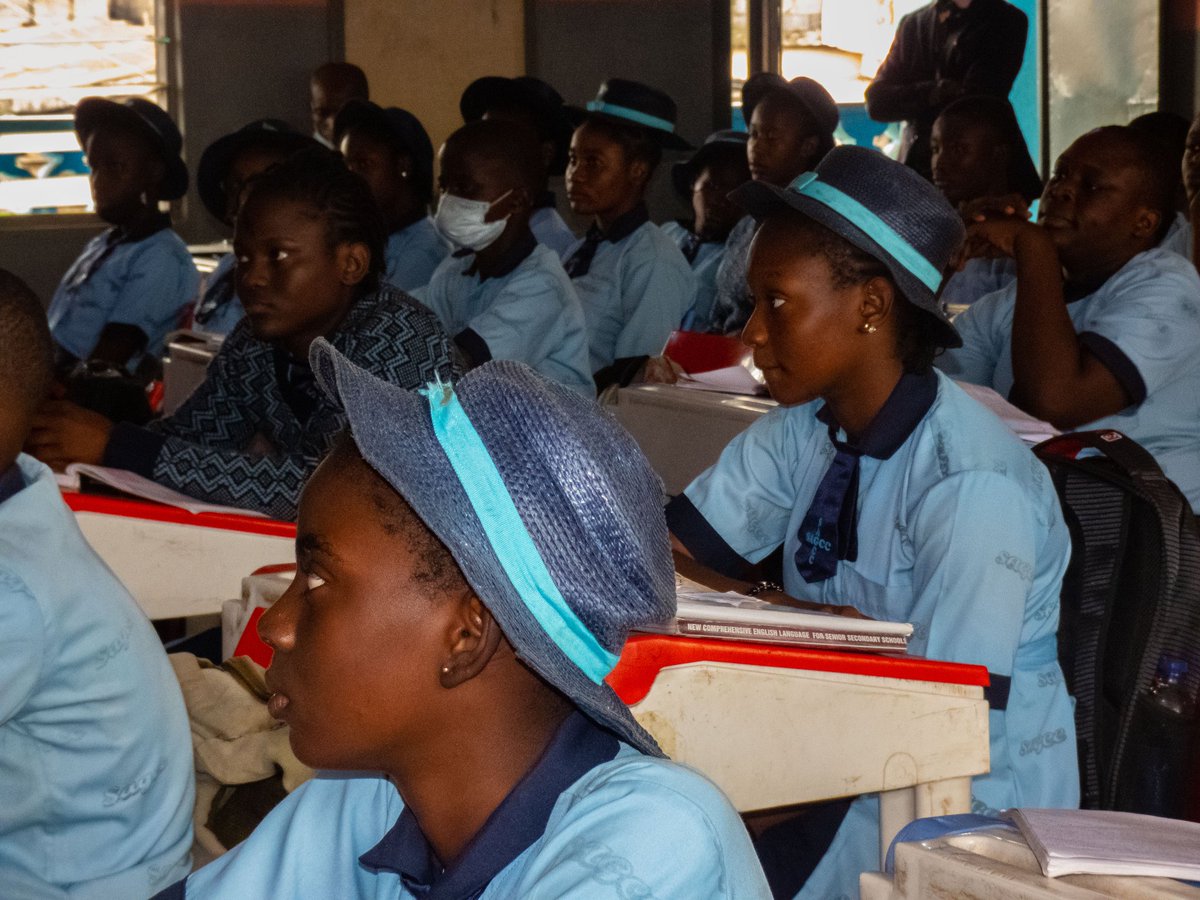 roburfoundation's tweet photo. Today, we met with the students of  ST Albert The Great Catholic College, Ibadan. We are excited to work with the students in improving learning and reading culture moving forward. https://t.co/4MnBzkVFdC