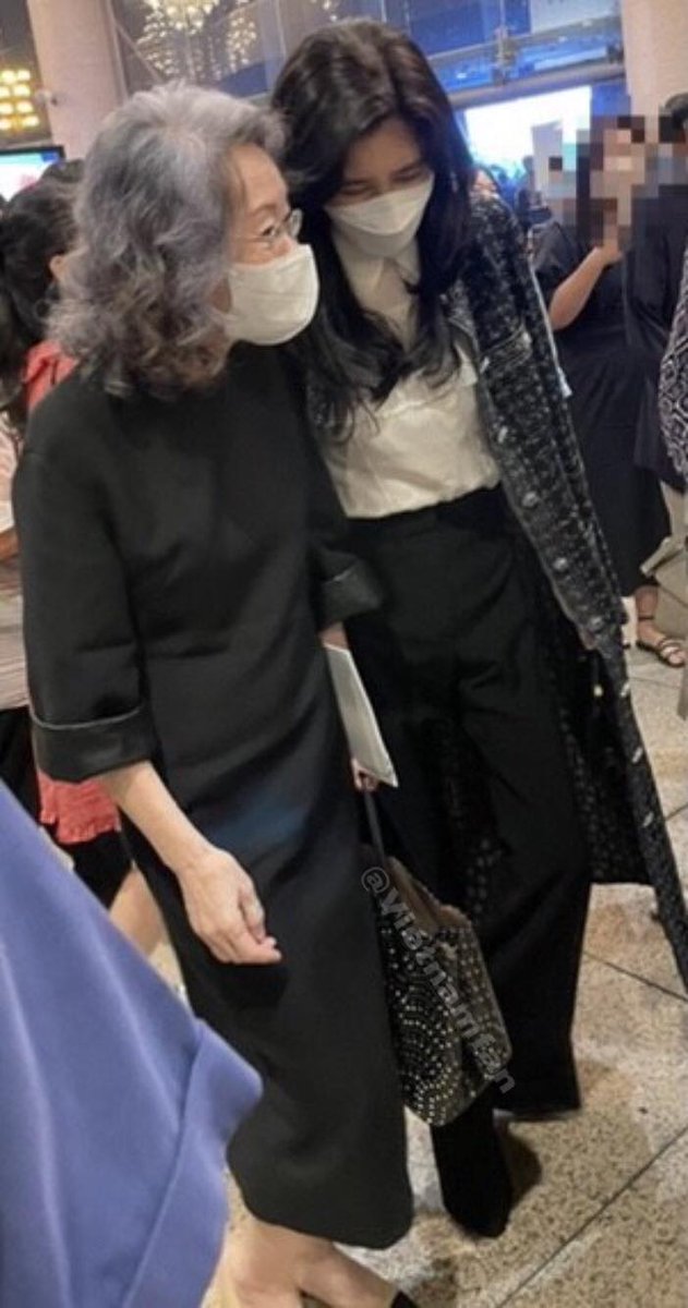 이부진과 윤여정쌤의 투샷이라니
존버is승리