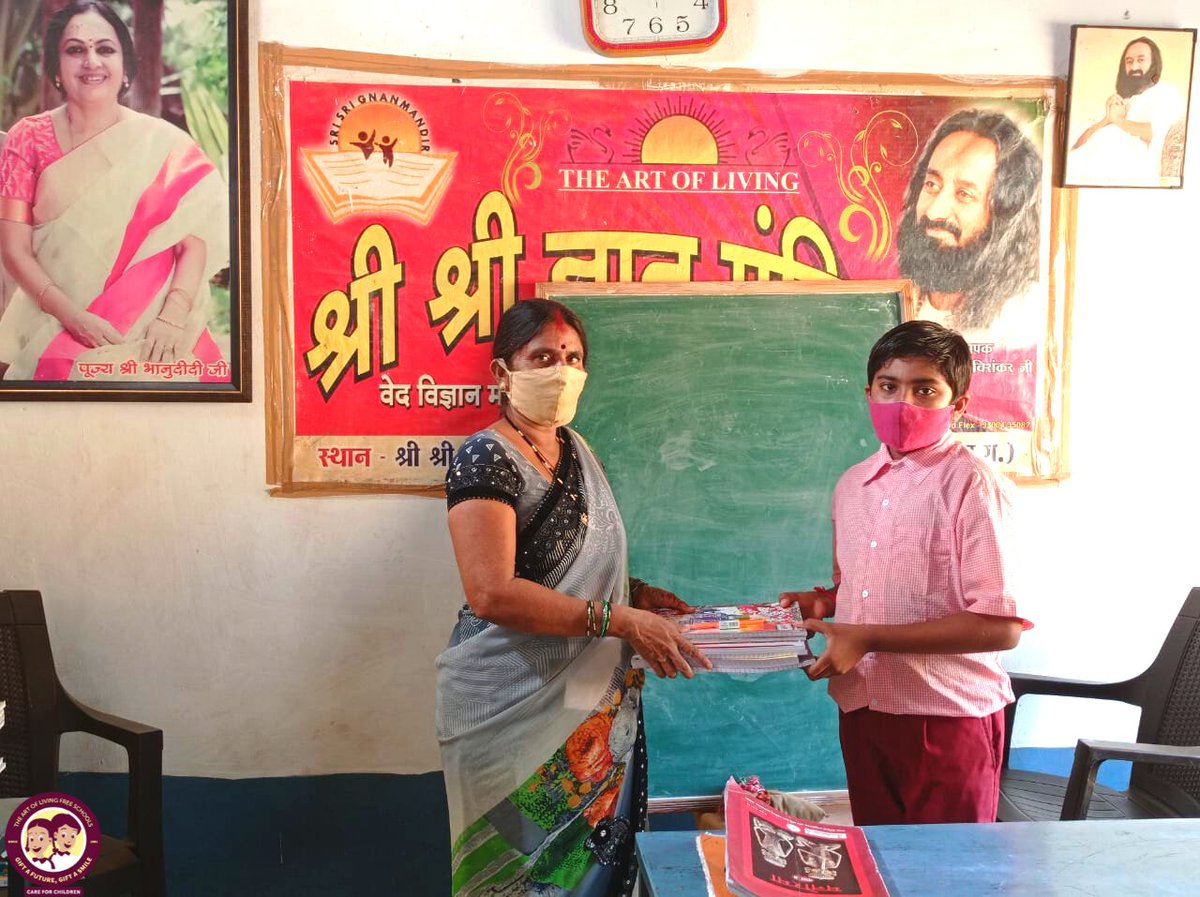 aolschools's tweet photo. The children of our free school in Sankara, Chhattisgarh were happy to receive their school books from our staff &amp; teachers, as the schools are gradually opening across the country! @Bhanujgd #GiftASmile #EducationForAll #IncredibleIndia https://t.co/jKKOpD3w5v