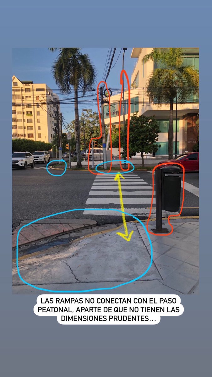 monshporsiempre's tweet photo. Las cositas que no notamos por andar siempre en el carro. 

La ciudad esta llena de detalles que la hacen infuncional. Lo peor es que son cosas que se preveen en la fase de DISEÑO… lo cual me deja cuestionándome si en algún momento hubo tal fase🤨 https://t.co/UBogv4e3WG