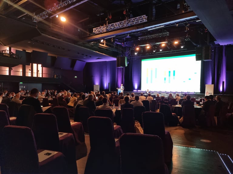 FEAL2021 [LIVE]
Romain Gillet Manager IHS Markit - Automotive, EMEA Powertrain &amp; Compliance. Les évolutions du mix énergétique en Europe et perspectives à horizon 2030 (avec un focus sur la crise des semi-conducteurs)
suivre le lien pour le live evdr.co/h9g29