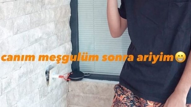 beni su sekilde yatakda bile bekletebilirsin