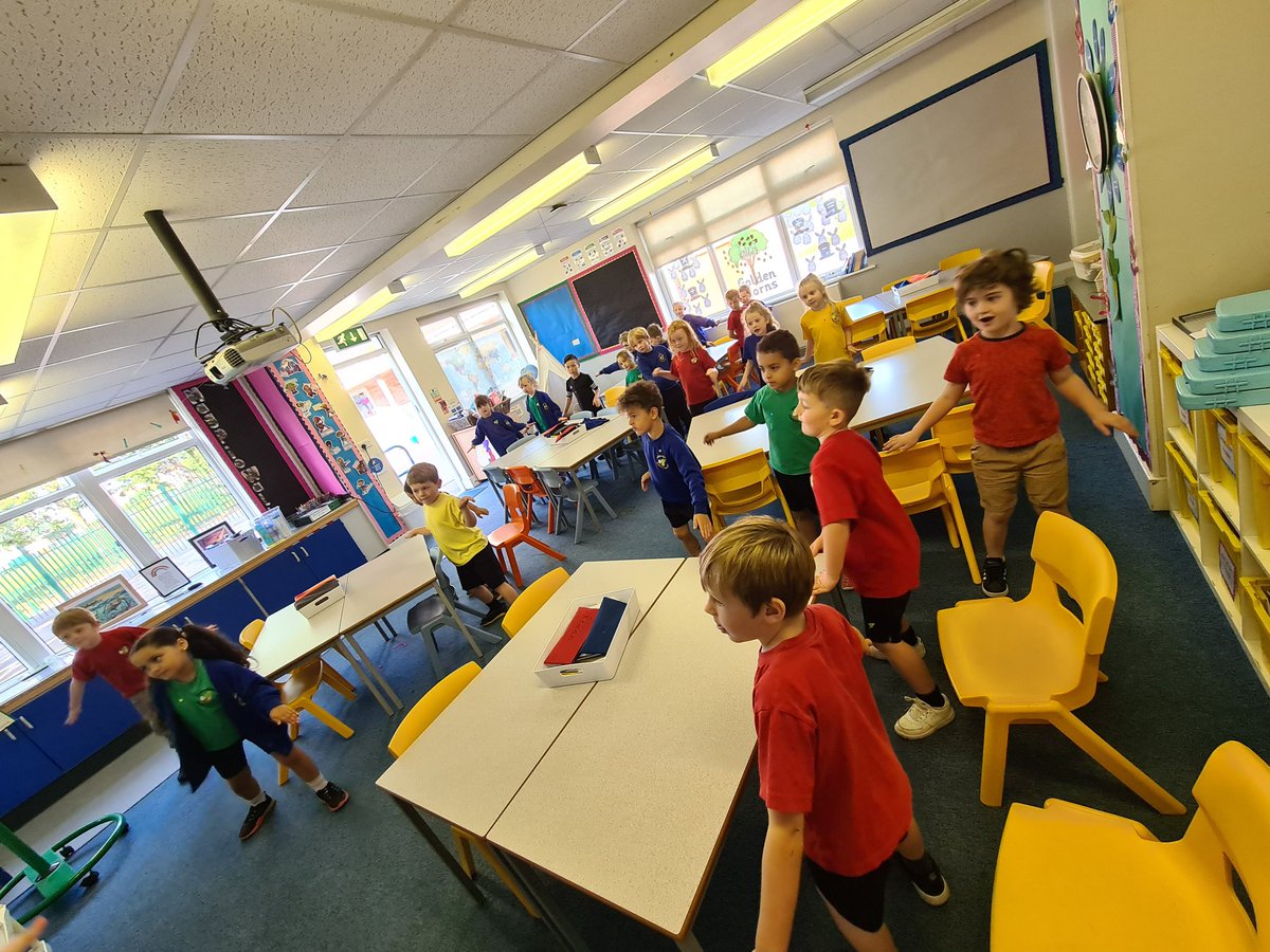 GilberdykeRocks's tweet photo. I've just popped my head into the Finches music lesson and found this! So much concentration on their faces and movement in their bodies. #GPSMusic #findingthepulse https://t.co/wC5vksyapn