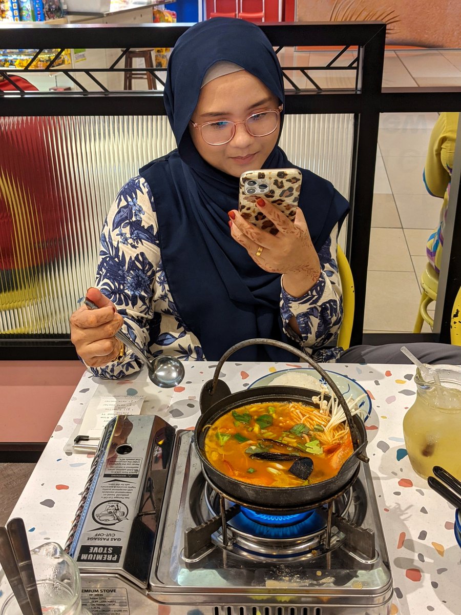 Ashsukamakan's tweet photo. First time makan dekat sini, tak tahu Tomyam dia boleh refill kalau tak aku order nasi putih je lagi jimat 😂😂 

📌 Bhai Jim Jum, IOI City Mall, Putrajaya https://t.co/DFE90vgX5k
