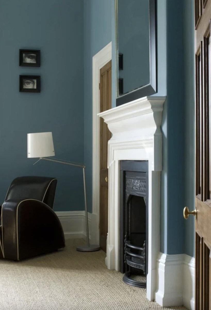 your_home's tweet photo. Decorating on a budget?
Take a look at our pick of the closest equivalents to classic @FarrowandBall colours like #StoneBlue, #SchoolHouseWhite and #Railings from Dulux, B&Q and Crown: https://t.co/QcttCxGr0z https://t.co/YJH2XcfMa3