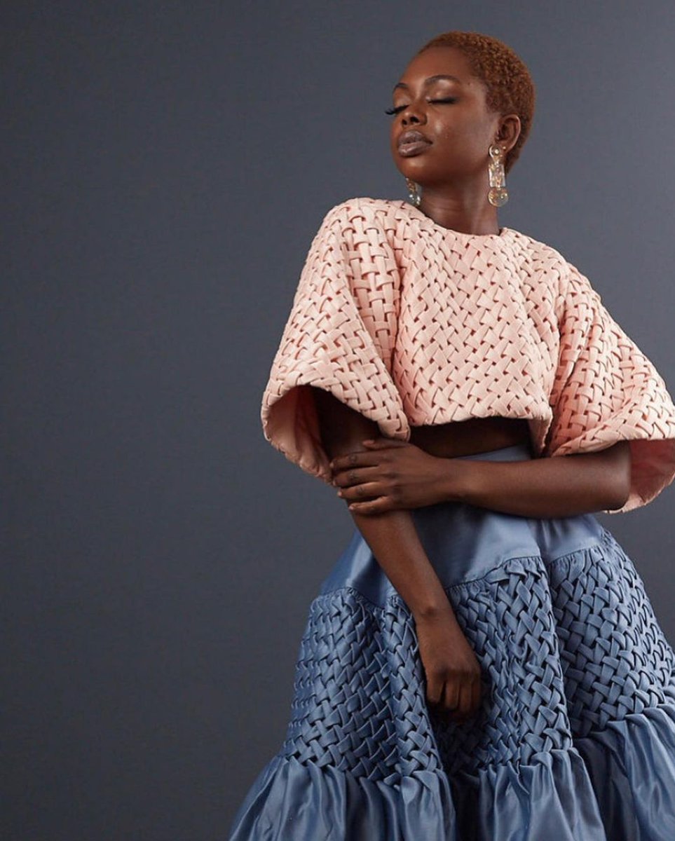 adjoaa_market's tweet photo. ADJOAA MAKER fam is getting bigger and bigger. YAY!🥰
Discover more unique and curated pieces by @metakay on https://t.co/OQWD7RAHTM
Have you signed up for our mailing yet? Stay in the loop!
#adjoaa #adjoaamade #africanmade #adjoaamoment #ShopADJOAA
📷@aquartey_ https://t.co/BQ1UgB64QY