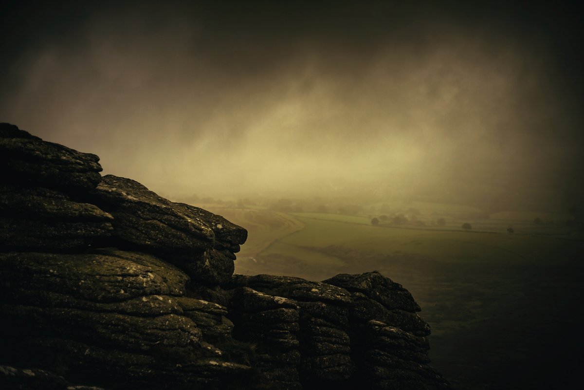 GlavindStrachan's tweet photo. On the edge of #ArmsTor on #Dartmoor - through the #mist and #mizzle π #Dartmoorphotography #DartmoorPhotographer #DartmoorCollective #misty #Landscapephotography #LandscapePhotographer #PhotoOfTheDay https://t.co/mmqusQr2xW