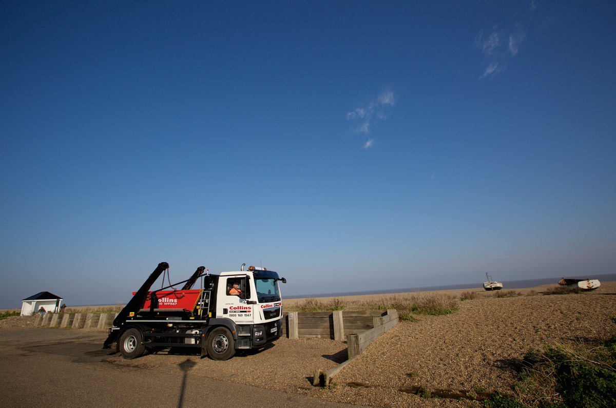 ☀️Wow blue skies in Aldeburgh today! You may spot some Collins Skips around at the Aldeburgh Food and Drink Festival this weekend! 🔴🟡
#skiphire #ipswich #suffolk #eastanglia #essex #england #wastesolutions #skip #construction #building #aldeburgh #rubbish #recycling