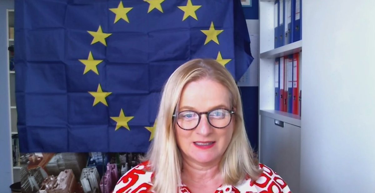 KIDSCLUSTER's tweet photo. Ulla Engelmann, Head of Clusters and Social Economy a la @EuropeanCommiss: "Clusters are an estrategic tool to merge social needs and corporate capacities in our way to a new economic model based in shared value culture" #ClustersDay @accio_cat https://t.co/Rd9C6Ttq4y