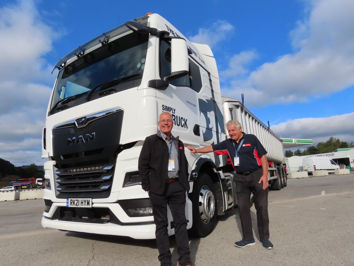 Another glorious day at @mantruckbusuk #rideanddrive event, a warm welcome awaits you @ANRICHARDSLTD @wrexham.com #FamilyBusiness #northwalestrucks #keepontrucking