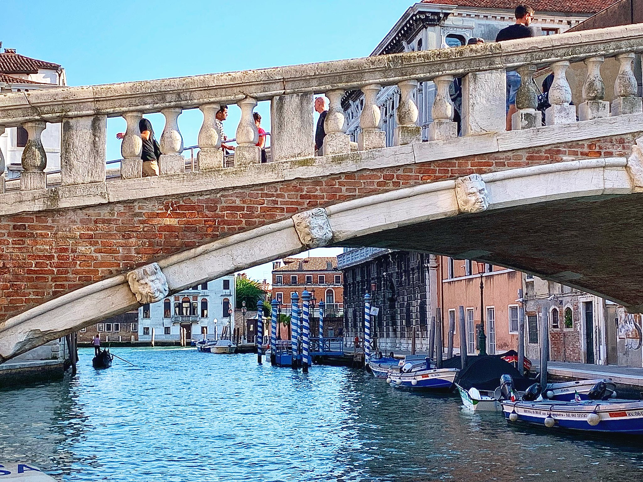 Antichita Al Ghetto Good Morning Beautiful Venice Venise Venice Venezia Venecia Venedig Venetie Veneza البندقية ונציה Antiquariato Antiques Jewishghetto Ghettoebraico Quartierjuif Cannaregio Ghettovenezia