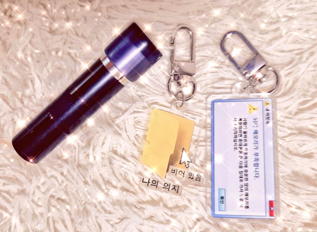 ggg_notf's tweet photo. 공지가 늦어져서 죄송합니다
9월 예정이었던 재고 통판이 개인 사정으로 인하여 10월 중후반으로 미뤄졌습니다

수량이 한정되어있기 때문에 재고 통판을 할 때에는 구글폼이 아닌 윗치폼을 이용할 예정입니다

(+ 3차 통판 예정은 아직까지 없습니다 https://t.co/M3jEgAsfaa