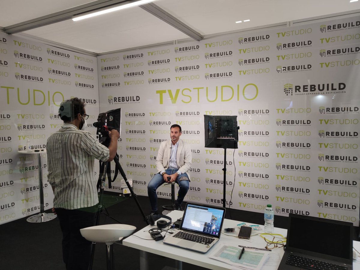 ZehnderIberica's tweet photo. 🔴Entrevista a Josep Castellà, nuestro Country Manager en el TV Studio de @rebuildexpo.
@jcastellavila #REBUILD2021 #TecnologíaparalaSalud #FreshAirFreshMind #WeCreateYouRock #NuestraAtmósferaTuBuenRollo #AireLimpio https://t.co/e8XoVXQHhs