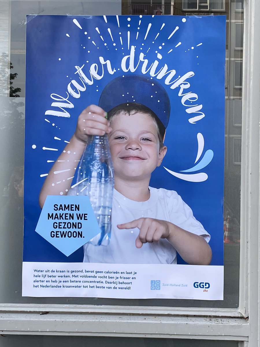 rikvdlinden's tweet photo. Enthousiaste opening van de #kraanwaterdag door de leerlingen van IKC De regenboog. Met veel aandacht voor gezond eten en water drinken, sport en bewegen @EvidesWaterbedr @ggdzhz https://t.co/Etdc6QROKJ