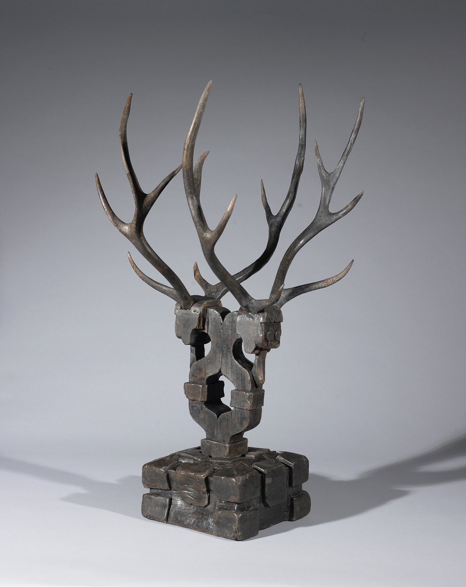 JennyReddish's tweet photo. Warring States Chinese elite tombs often included antlered beasts, maybe to protect the deceased from demons or to symbolize immortality and rebirth. This is a simplified version from the state of Chu, c. 300 BCE, now @bhammuseum. #ancientchina #Archaeology @SeshatDatabank https://t.co/oDkzOwrP3x