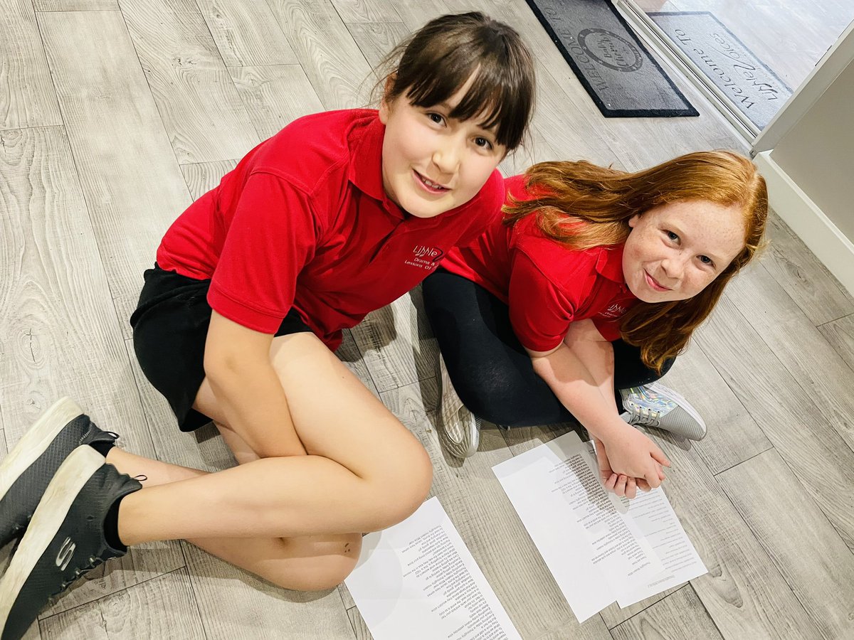 Lvoicespreston's tweet photo. Busy day at the Studio today! Baby Cherubs lessons all day and then lots of performing arts lessons when LV lessons begin! Wonderful to see valuable life skills being taught from babies all the way to children aged 18! 🎶🎭❤️ #skills #succeedinlife https://t.co/oCvwZiEQAV