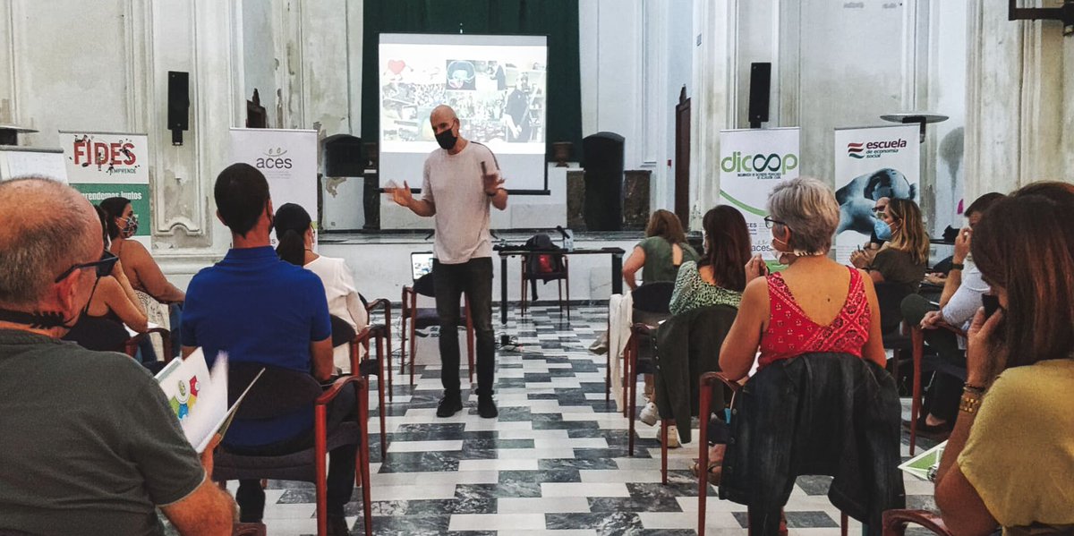 ACES_Andalucia's tweet photo. Empezamos nuestras acciones formativas para centros asociados con la Jornada de 💡Neuroeducación en la práctica del aula 📗 en la Escuela de Economía Social. #EducAces #LaOtraConcertada #ACESFormación #EducAcesInfantil #EscuelasCooperativas #ACESInnova https://t.co/sz7fni5vTT