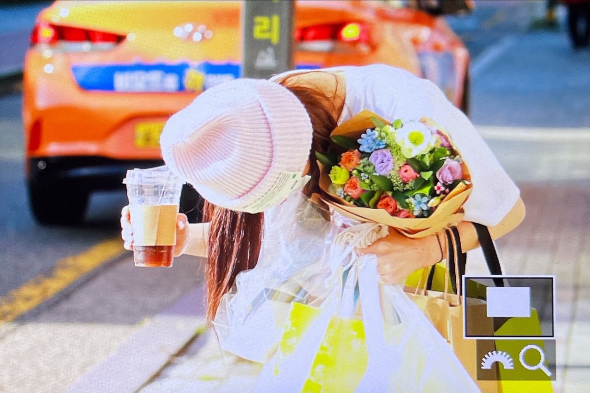 bluewhite97's tweet photo. 사랑만 받아 깡아지야💜
#로잘린 #Rozalin https://t.co/YZjoCzqzZf