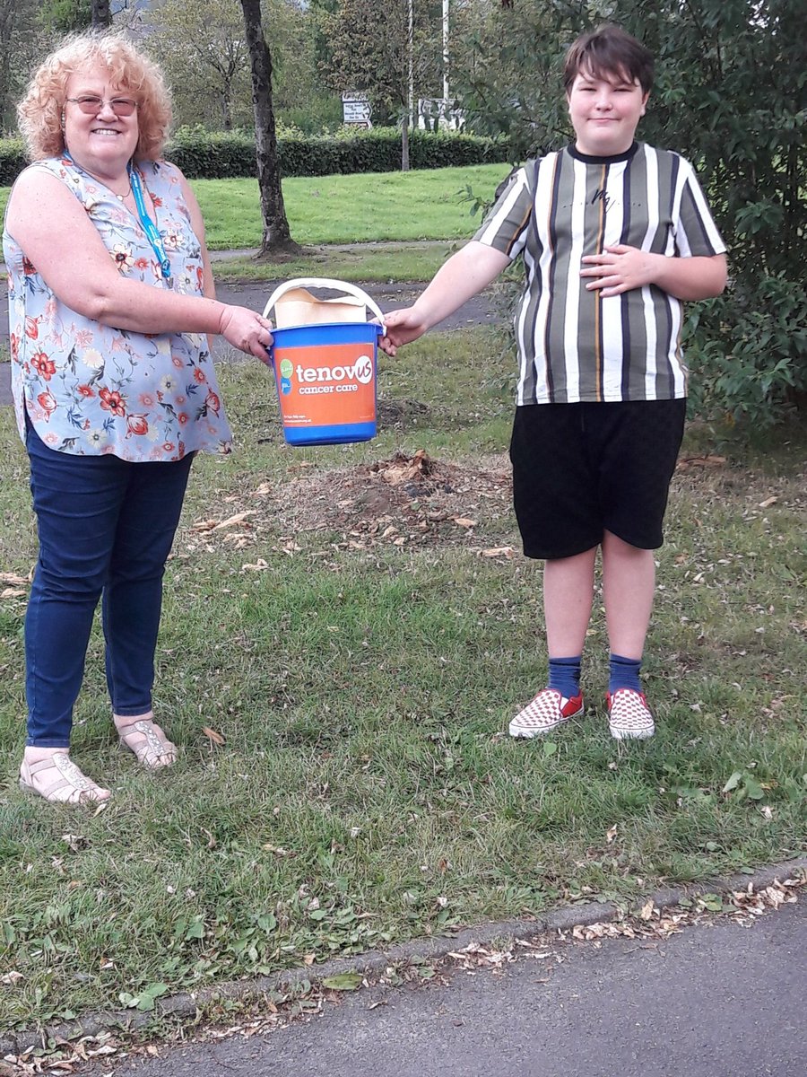 CarolAberdare's tweet photo. I met up with @AlfieFirstgive to collect his sponsor money last week. He &amp; @LGP_firstgive21 walked up PenyFan in August to raise money for @tenovuscancer  They've raised over £300 so Far.
Well done Alfie and Amy and everyone who supported them. Thank you 👏👏 https://t.co/ZxmYAmr8fC
