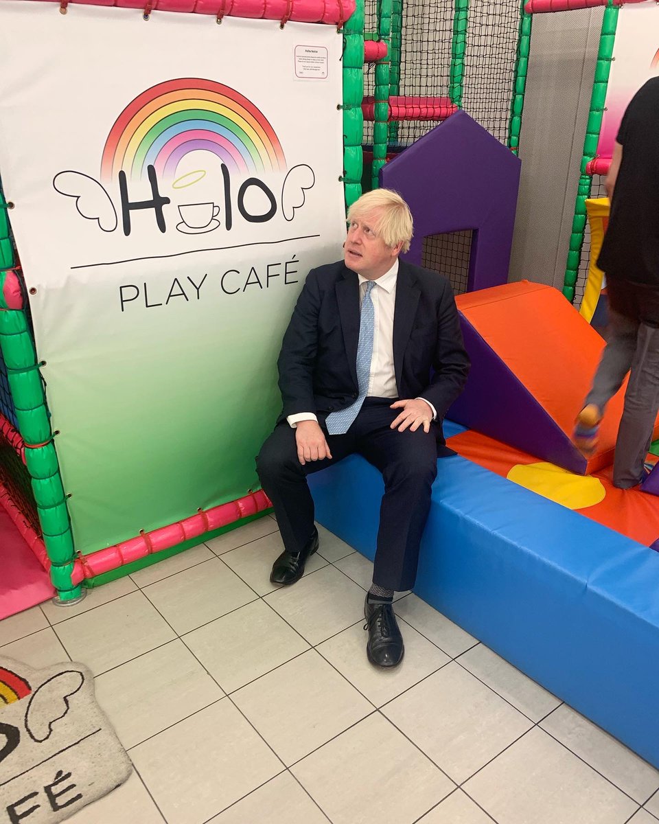 haloplaycafe's tweet photo. A recent visit by PM @BorisJohnson  to find out more about the work done at @haloplaycafe and @Halo_Children  in the community, supporting families with bereavement 🌈👼🏽 #hillingdon #charity #haloplaycafe #halochildrensfoundation #playcafe #community #thechimes https://t.co/AV4ZBJtBxO