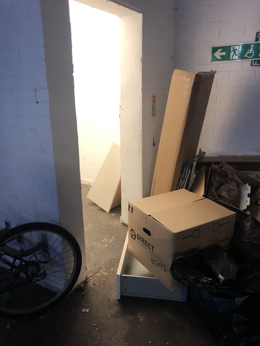 newme107's tweet photo. @RendallRittner since you took over the management of broughton house in Sheffield the cleanliness is absolutely disgusting - what do people pay service charge for - rat invested areas and a fire risk - sort it out #disgrace #sheffieldissuper #rendallrittner https://t.co/MxfDfIdm0U