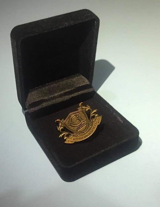 chimonacccw's tweet photo. FOR SALE!!

The Gifted Brooch Pin
📌 good as new
📌 on hand
📌 inclu: box, brooch pin, outer box

₱600+lsf (bought this for ₱800)
will give lowest price if PAYO

MOP: GCASH https://t.co/AoIr1ovtne