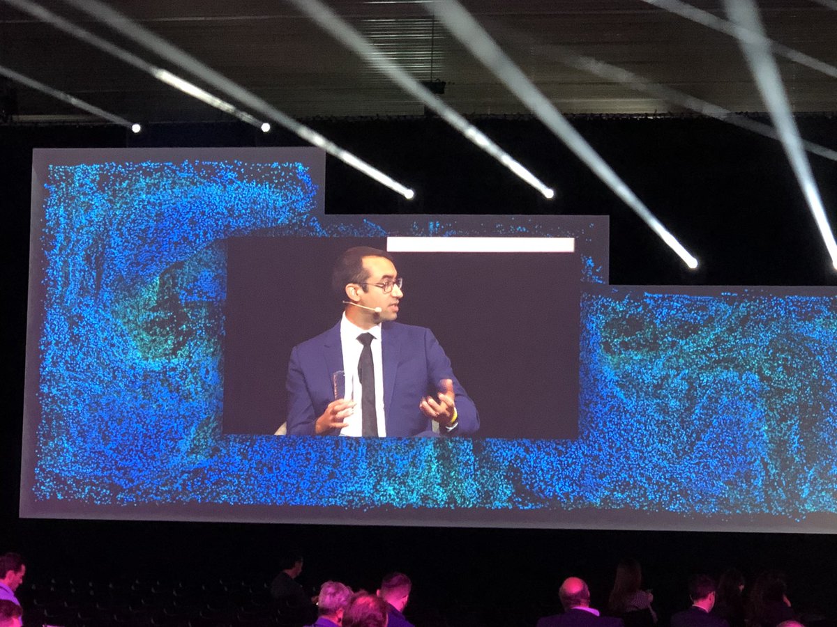 MatthieuJolly1's tweet photo. Heard by @Echangeur at @money2020 from @ArnaudBodzon @LVMH: « Nobody wants to pay. We want to buy! We try to make payment disappear using new payment methods. » #Money2020ECH #Money2020 #M2020EU @ElisabethMenant https://t.co/zkbLIHDzzt