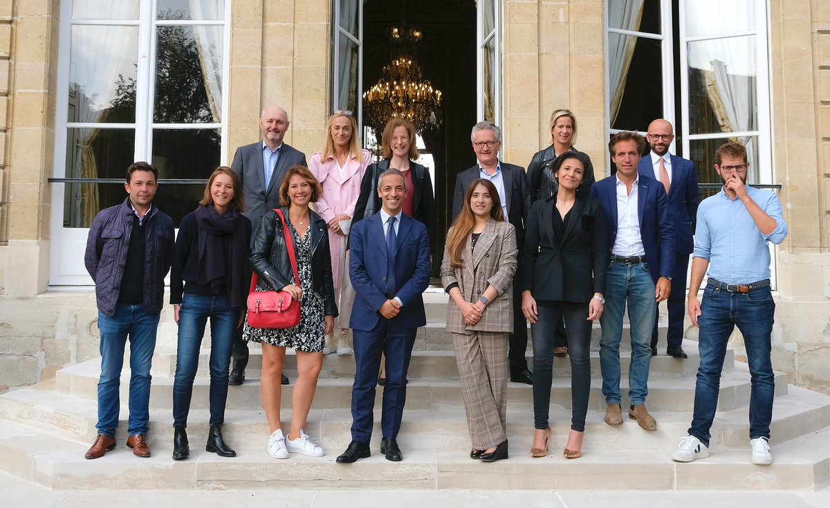 La délégation française a été reçue hier à l’ambassade d’Italie à Paris, en amont du du G20 des Jeunes Entrepreneurs.

Nos remerciements sincères à @italyinfrance pour leur accueil chaleureux et les échanges fructueux avec les représentants français.