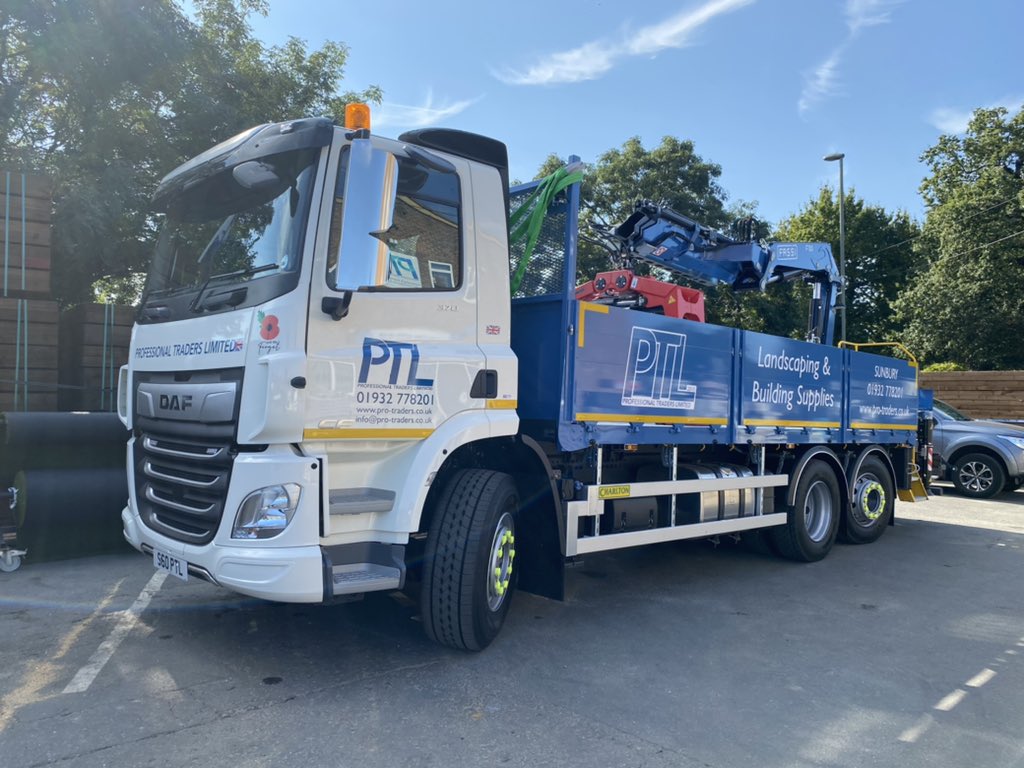 ProTradersBM's tweet image. New truck joins the fleet today. Thanks to @Translease 👍🏻