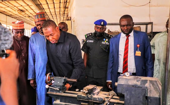 NigerianNewsweb's tweet photo. Why Borno Governor Suspended Entire Management Of State-Owned Polytechnic https://t.co/VnGiCJsxgL *SHARE* https://t.co/rlNDsRfgjD