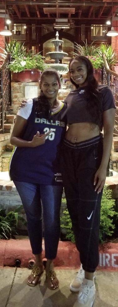 Collier Family tweet media