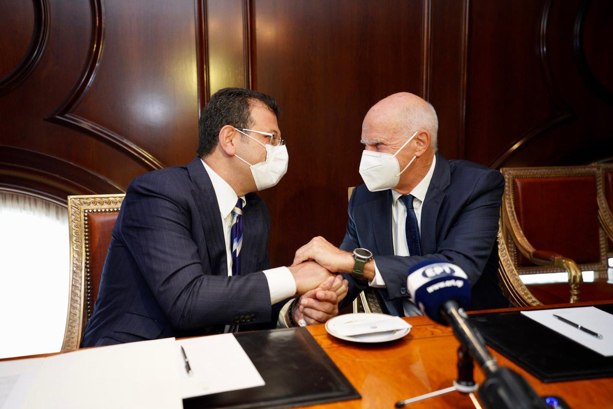 eha_medya's tweet photo. İBB Başkanı Ekrem İmamoğlu, Atina ziyaretinin ikinci gününde eski Yunan başbakanları Papandreu ve Çipras ile bir araya geldi. https://t.co/gLuE6FTJxw