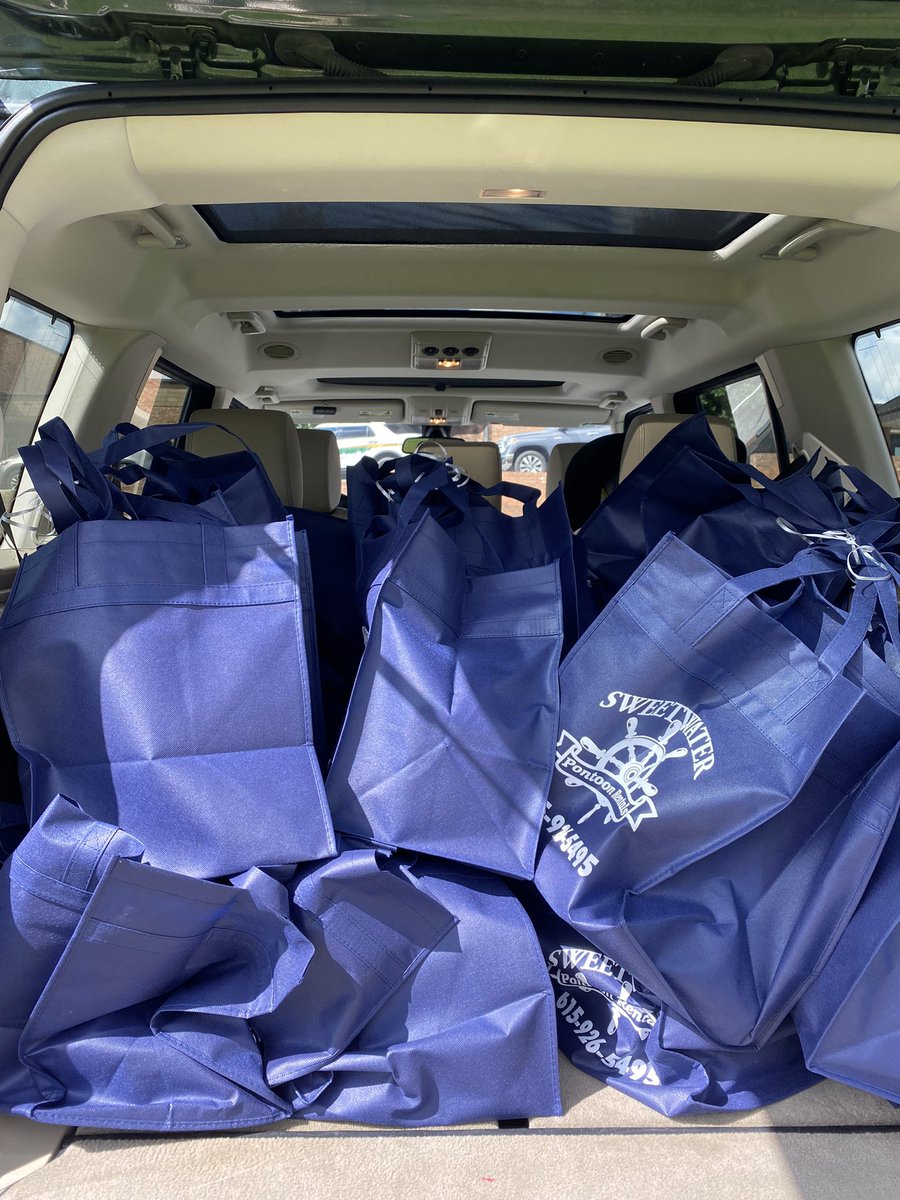 The car is loaded and ready to deliver to <a href="/hhscommandos/">Hendersonville High</a> <a href="/BHSBuccaneers/">Beech High School</a> and <a href="/merrolhydehawks/">Merrol Hyde Magnet</a> <a href="/HvilleChamber/">Hendersonville Chamber</a> hooked our seniors up with amazing swag bags for College App Month! We are so thankful for their partnership! #WhyApplyTN #TNCollegeAppMonth