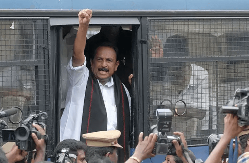 thiruja's tweet image. ஓய்வறியாது தமிழின உரிமைகளுக்காக அனைத்து சனநாயக மன்றங்களிலும் போராடும் வரலாற்றுக்கு சொந்தக்காரர். அரச அடக்குமுறைகளை எதிர்கொண்டு, தமிழீழ விடுதலைப்புலிகளுக்கான கள ஆதரவினையும், இனப்படுகொலை மற்றும் ஈழவிடுதலைக்கான நீதிக்காகவும் குரல் கொடுக்கும் ஐயா.வைகோ அவர்களுக்கு அகவை தினவாழ்த்துகள்.