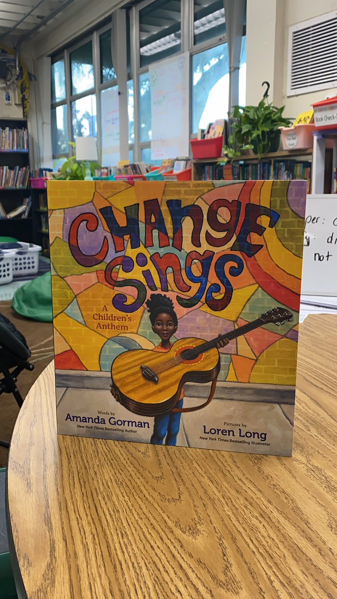 Martina Croom-Schoefberger tweet media