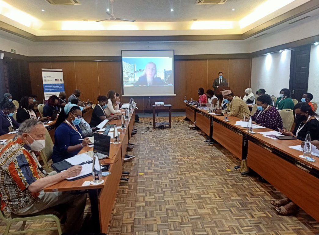 UNODC_PTRS's tweet photo. @UNODC_PTRS & @UNODC_EA opened a national training 4 #policymakers on #Treatment & #Care as #Alternatives to #Conviction or #Punishment for #PWDUDs 💊 in contact w/ criminal justice system ⚖️ in 🇰🇪
"Treating drug dependence through #health care, not punishment"
#Health4Justice https://t.co/jUTnItXIkM