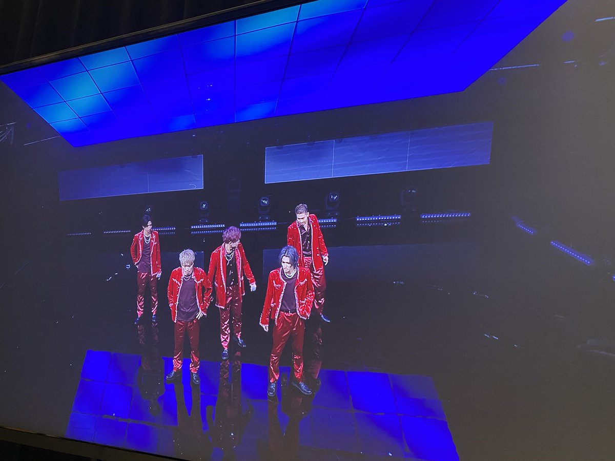 IYO_KENNY's tweet photo. Cool-X
本日は日テレ全国系列番組🌈

バズリズムのスタジオライブ
収録でした✌︎

🔥放送は10/15（金）24:59〜🔥

中京テレビでも放送されます✨
お楽しみに❤️‍🔥

写真は確認用のコントロールームと

今回も📸記念撮影の裏側に潜入ww

#coolx #バズリズム
#クールエックス #クルエク
@BUZZRHYTHM_NTV https://t.co/Lofwq5Hdy4