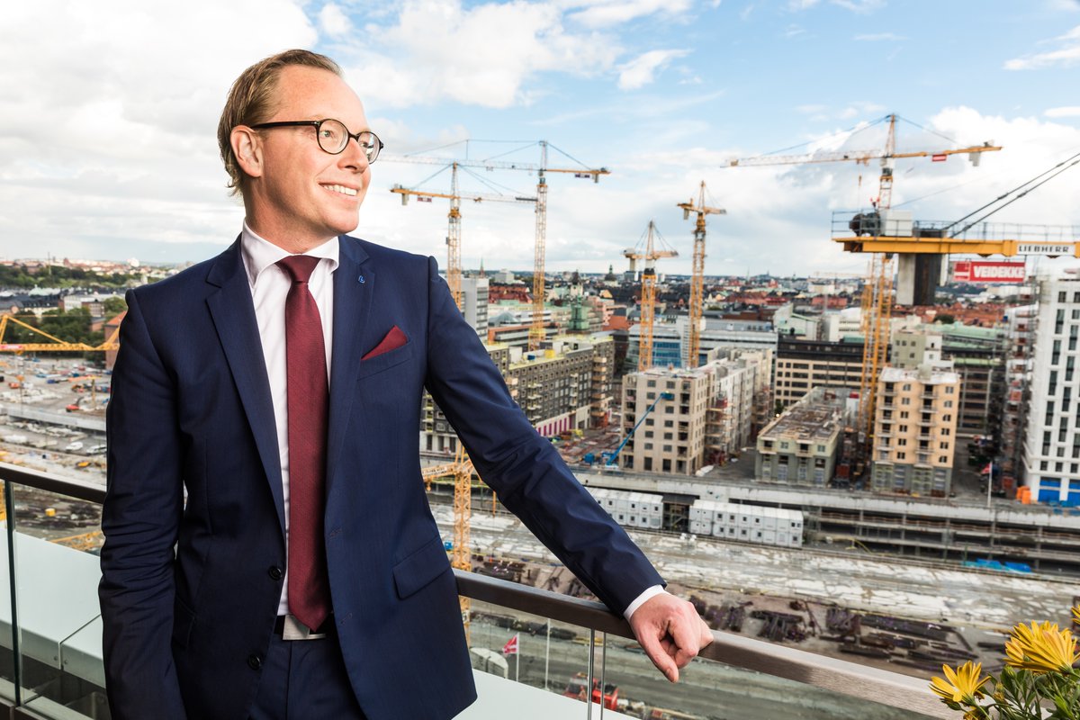 Fortsätter min utfasning ur politiken med att byta användarnamn i sociala medier: säg hejdå till <a href="/liberaldaniel/">Daniel Liberal</a> och välkommen till <a href="/digitaladaniel/">Daniel Forslund</a>! Namnet är nytt, men min passion för #digitalisering, #innovation och #eHälsa är alltid densamma!
#svmed #vardpol
