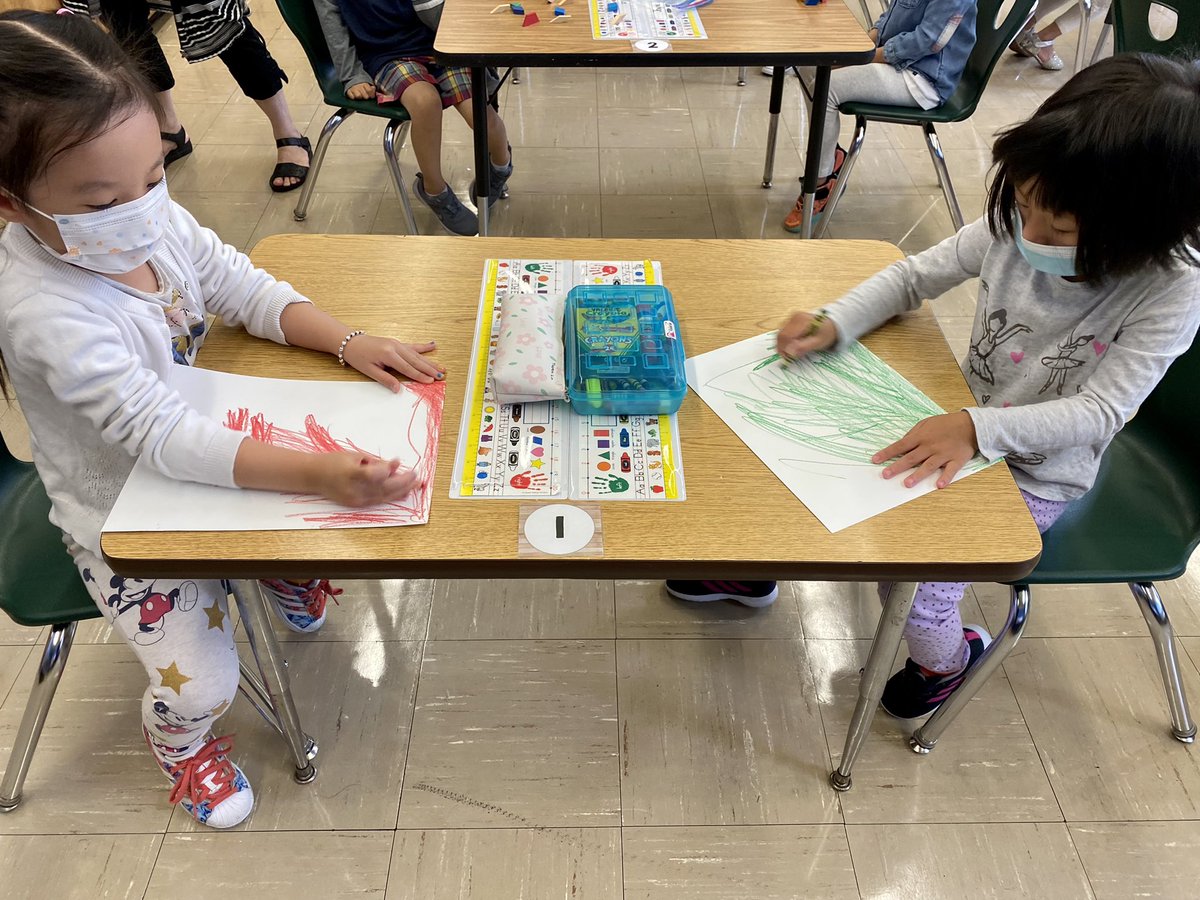 MrsZachariadis's tweet photo. Our kinders love helping us create resources around the classroom. Here we are creating our class Mood Meter! ❤️👏🏼 @rulerapproach @DGreen159 https://t.co/pmNC9TPw1j