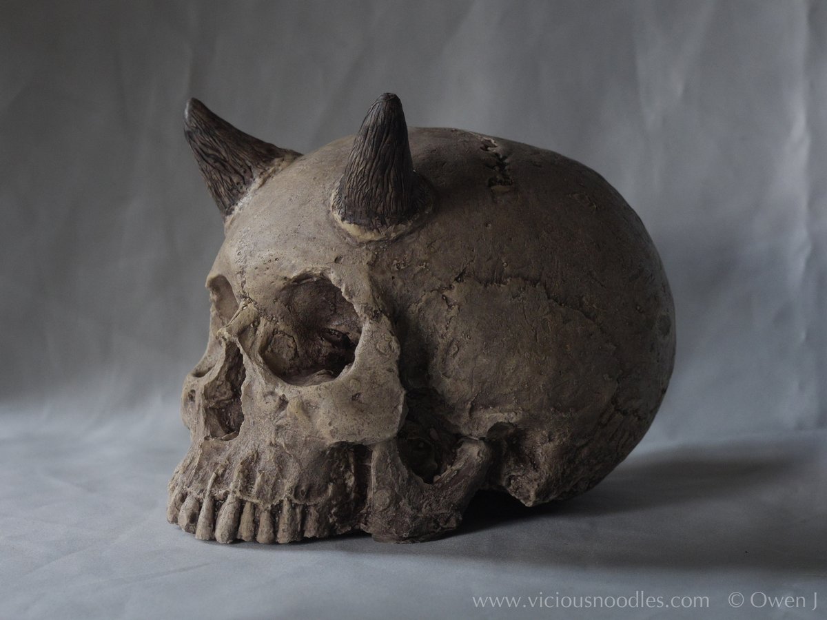ViciousNoodles's tweet photo. Every day is #halloween at Vicious Noodles. International shipping from UK, shop link in bio. #skull #goth #horror #witch #halloween2021 #ReplicaSkull #SkullArt #HorrorProp #HalloweenProp #HalloweenGifts https://t.co/H9ixFzW4rf
