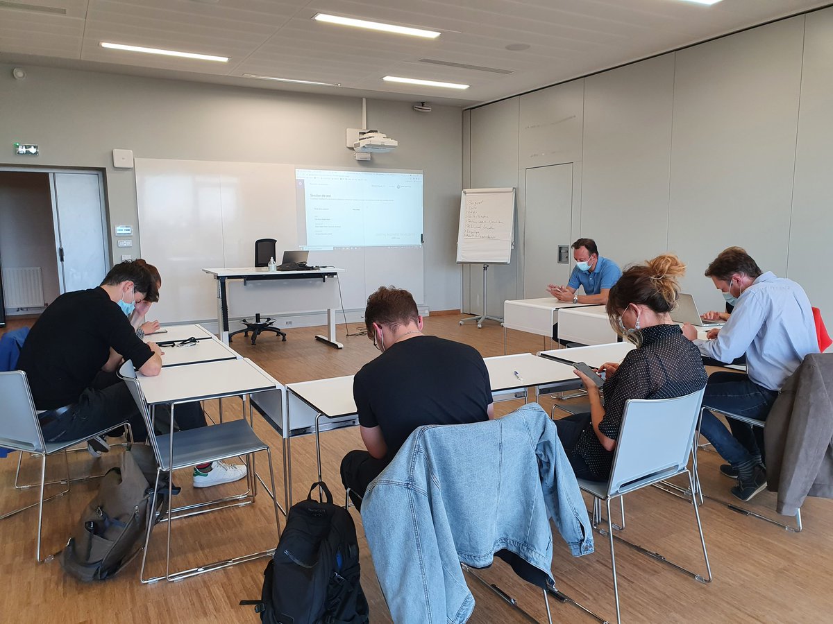 Le #digital forme-t-il au #changement ? C'est le sujet posé aujourd'hui dans le cadre de la #Digitalweek à #Nantes chez <a href="/audencia/">Audencia</a> ! En préparation de la table ronde, un atelier Tridan sur le point de départ : l'évaluation des #compétences !