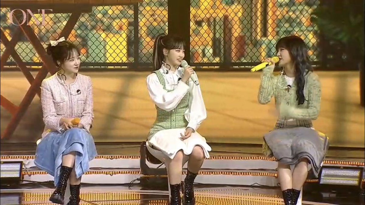 jo yuriz hourly (@joyurizhourly) on Twitter photo 